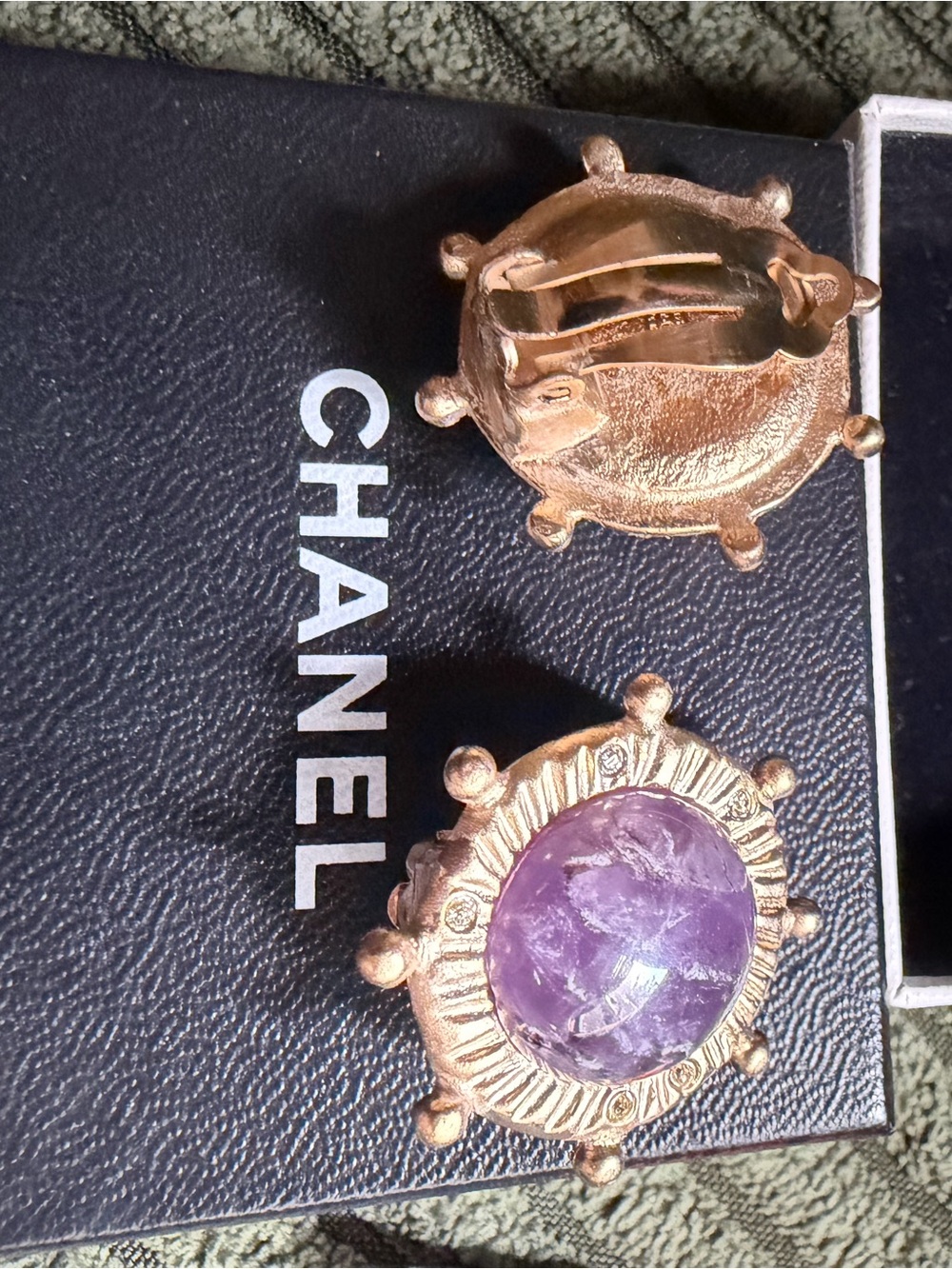 CHANEL Gold-Tone Earrings with Purple Cabochon Centers - Picture 4 of 4